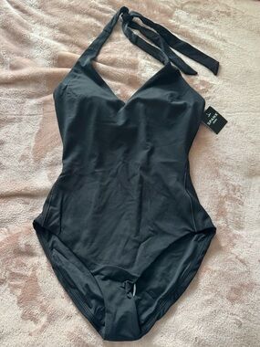 NWT Spanx Pique Shaping Halter One Piece Swimsuit, Very Black, Size Medium